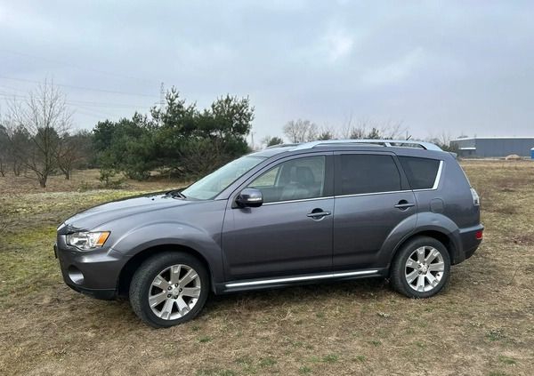 Mitsubishi Outlander cena 24000 przebieg: 273500, rok produkcji 2010 z Toruń małe 37